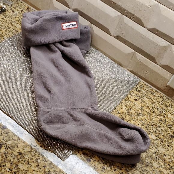 SOLD!! HUNTER Boots Tall Fleece Socks - Size M/L - Picture 1 of 4